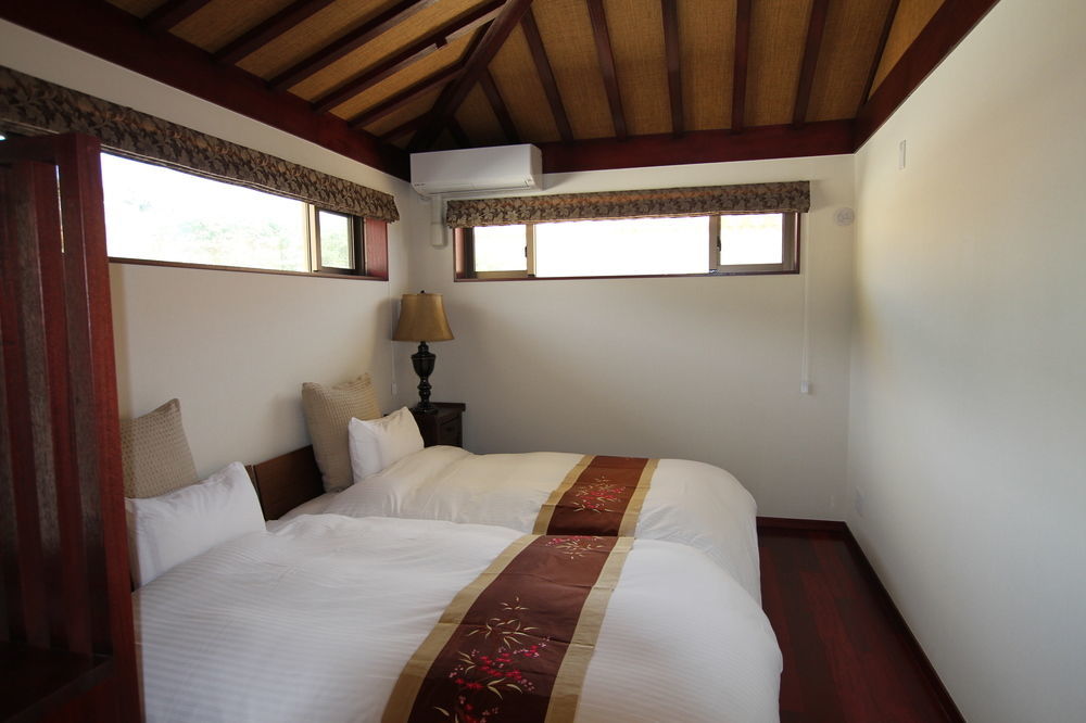 Hotel Ocean Hills Kouri Nakijin Esterno foto