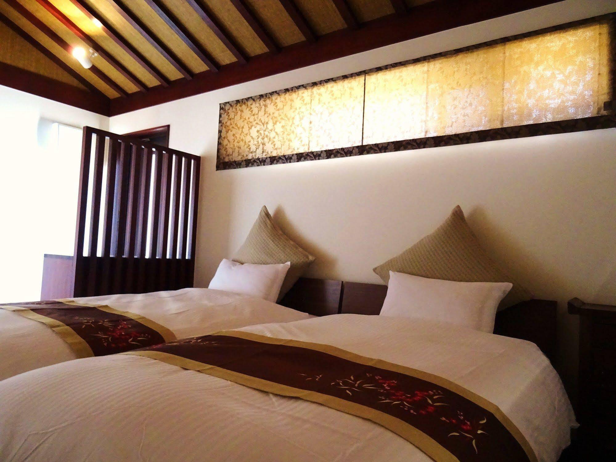 Hotel Ocean Hills Kouri Nakijin Esterno foto