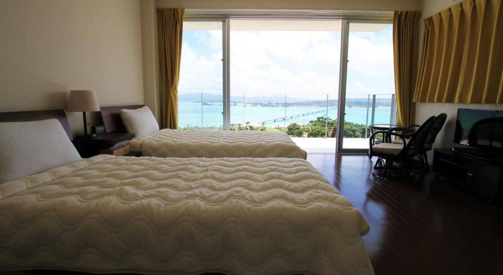 Hotel Ocean Hills Kouri Nakijin Esterno foto